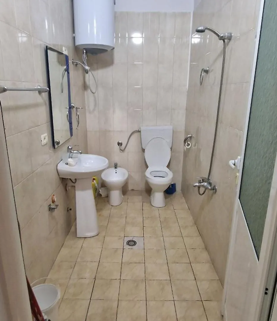Lungomare Center Apartment Vlore 0*,  Albania