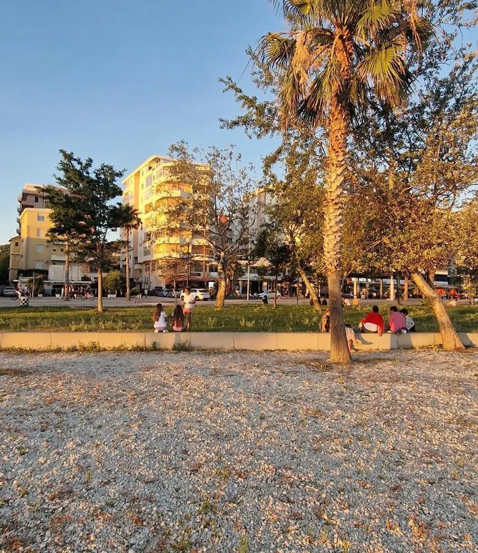 Lungomare Center Apartment Vlore 0*,